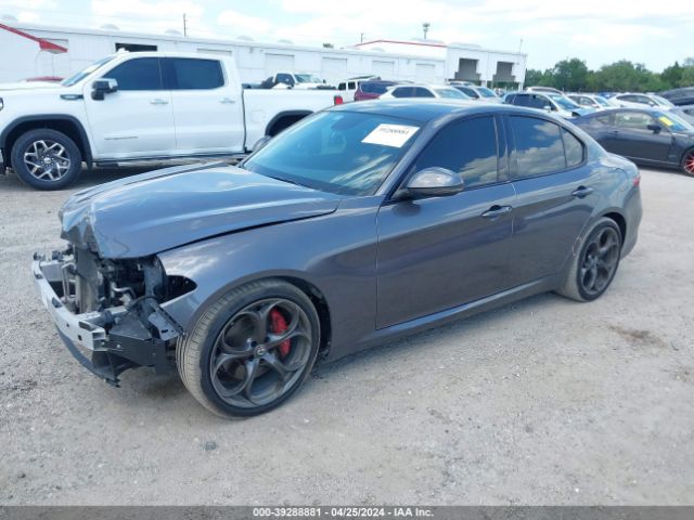 ZARFAECN6J7577271 Alfa Romeo Giulia Ti Sport Rwd