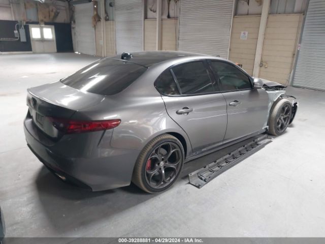 ZARFAECN6J7577271 Alfa Romeo Giulia Ti Sport Rwd