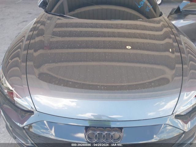 2022 AUDI E-TRON GT WAUFJBFW0N7007167 Photo 9