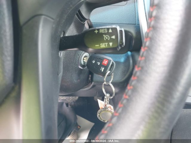 4T1BF1FK1HU352574 Toyota CAMRY SE