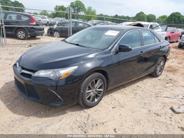 4T1BF1FK1HU352574 Toyota CAMRY SE