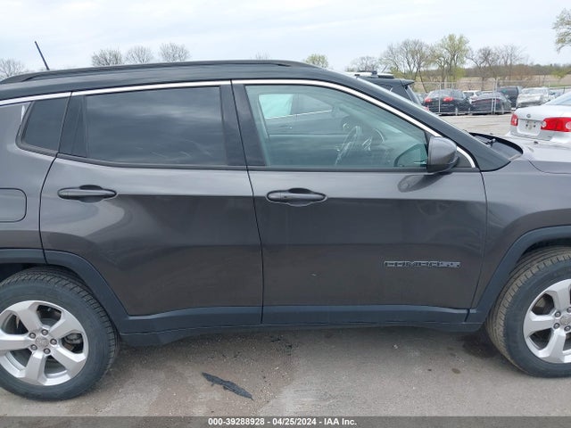 Jeep Compass Latitude 4x4 2018 3C4NJDBB8JT142917 Image 14
