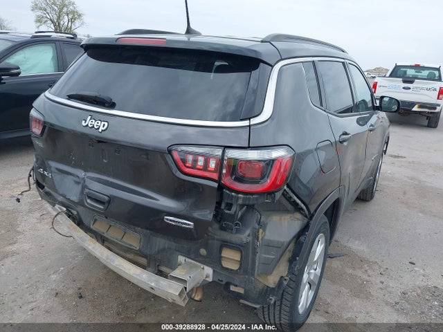 Jeep Compass Latitude 4x4 2018 3C4NJDBB8JT142917 Image 4