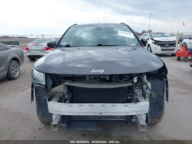 Jeep Compass Latitude 4x4 2018 3C4NJDBB8JT142917 Image 6