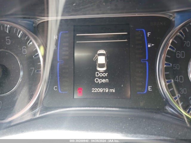 Chrysler 200 Limited 2016 1C3CCCABXGN148678 Image 7