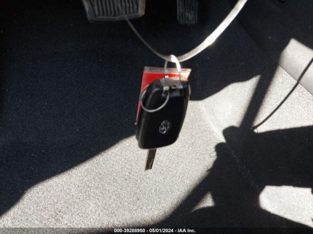 KMHRC8A37LU057097 Hyundai Venue Sel