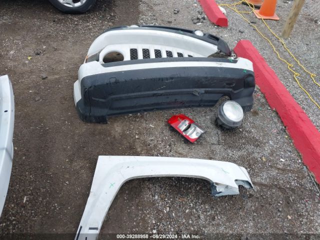 1C4NJPBA5GD747405 Jeep Patriot Sport