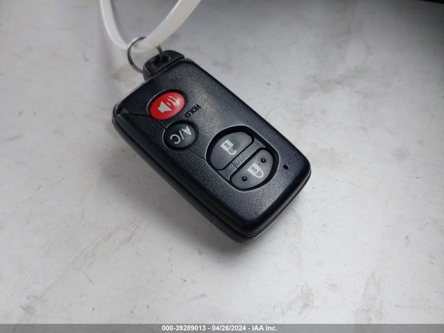 Toyota PRIUS PLUG-IN 2014 JTDKN3DP9E3052414 Image 11