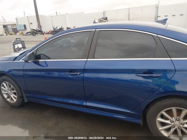 5NPE24AF0KH805660 Hyundai SONATA SE