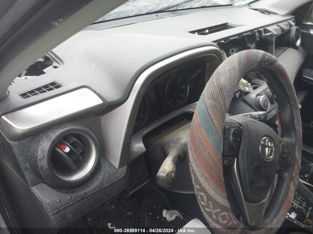 Toyota RAV4 LE 2018 JTMZFREV7JJ182693 Image 15
