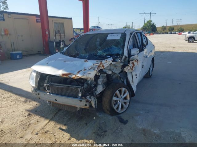 3N1CN7AP9FL943098 Nissan Versa 1.6 Sl
