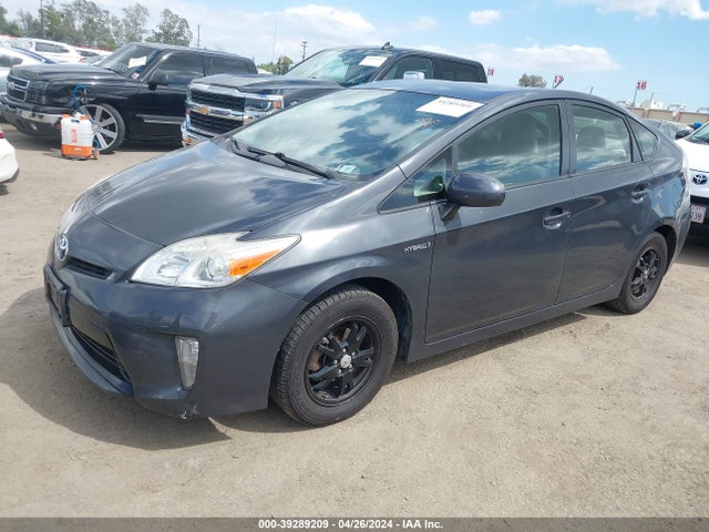 Toyota Prius Two 2015 JTDKN3DU3F0460173 Image 2
