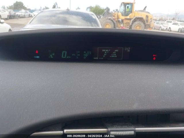 Toyota Prius Two 2015 JTDKN3DU3F0460173 Image 7