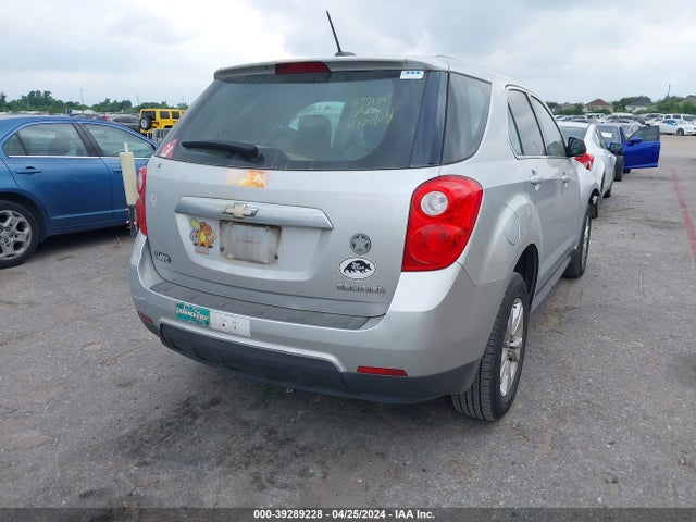 Chevrolet EQUINOX LS 2015 1GNALAEK2FZ110801 Image 4