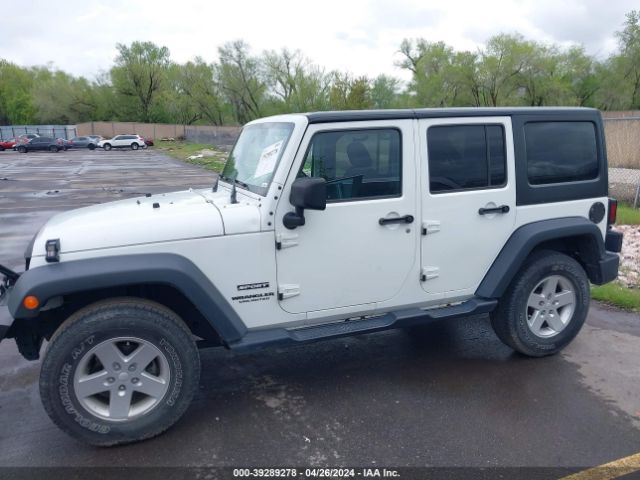 1C4BJWDG5FL621807 Jeep Wrangler Unlimited Sport