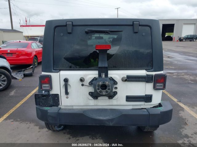1C4BJWDG5FL621807 Jeep Wrangler Unlimited Sport
