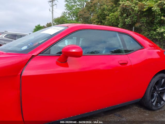 2C3CDZAG5GH218012 Dodge Challenger Sxt Plus