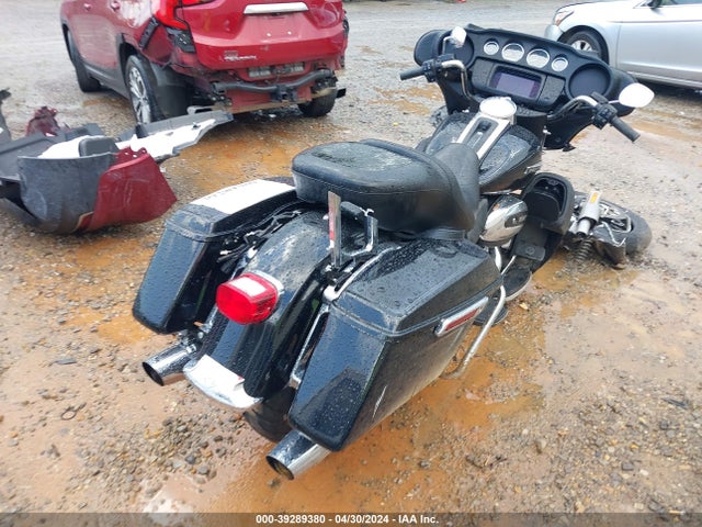 2019 HARLEY-DAVIDSON FLHTCU 1HD1FCC14KB664333 Photo 3