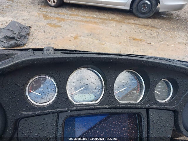 2019 HARLEY-DAVIDSON FLHTCU 1HD1FCC14KB664333 Photo 6