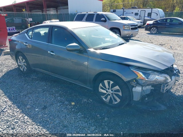 2019 1N4BL4BV4KC234343 main image