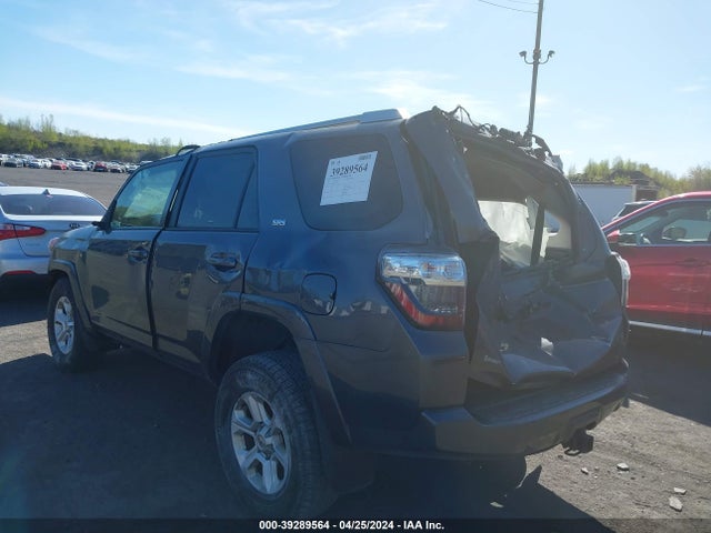 Toyota 4RUNNER SR5 2016 JTEBU5JR0G5330074 Image 3