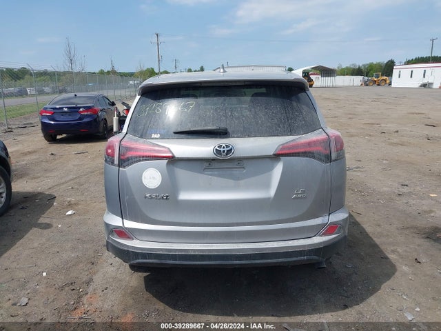 Toyota RAV4 LE 2018 2T3BFREV4JW713531 Image 16