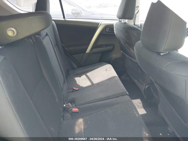 Toyota RAV4 LE 2018 2T3BFREV4JW713531 Image 8