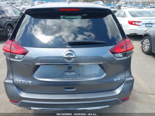 Nissan ROGUE SV 2018 KNMAT2MT1JP592254 Image 17