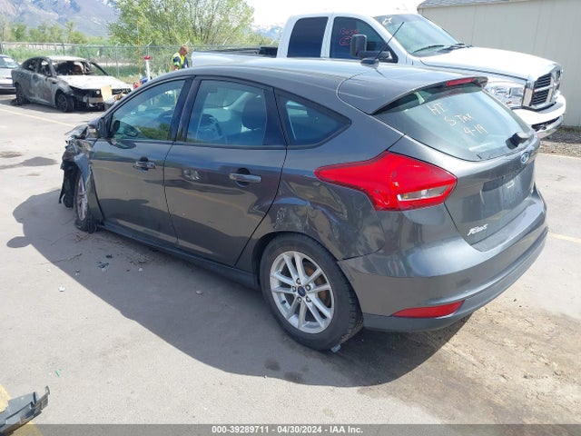 Ford FOCUS SE 2016 1FADP3K29GL301846 Image 3