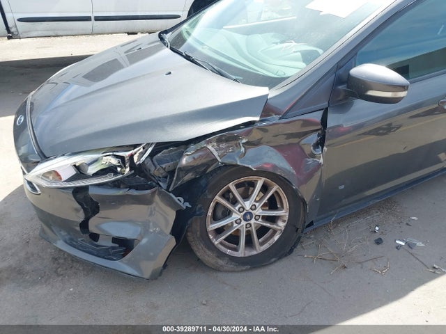 Ford FOCUS SE 2016 1FADP3K29GL301846 Image 6