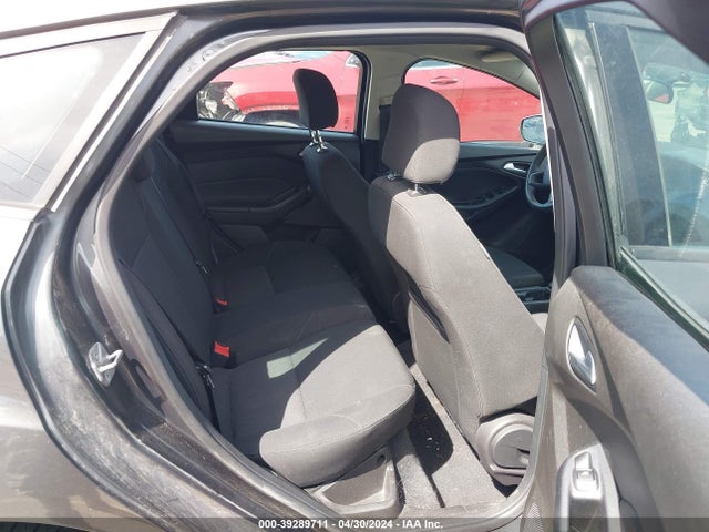 Ford FOCUS SE 2016 1FADP3K29GL301846 Image 8