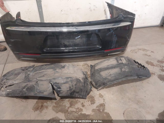 2C3CCAKG9JH226690 Chrysler 300