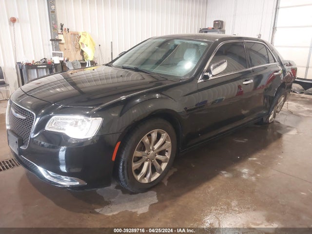 2C3CCAKG9JH226690 Chrysler 300