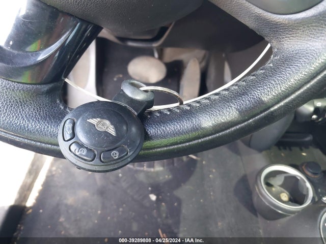 2012 MINI COOPER WMWSU3C59CT541862 Photo 10