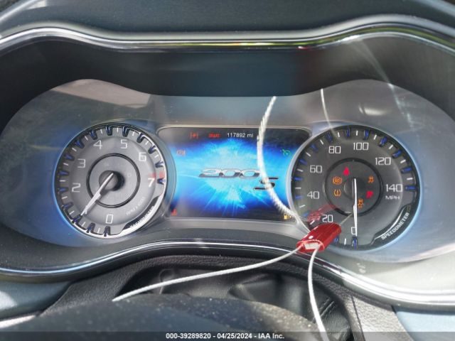 1C3CCCBGXFN551679 Chrysler 200 S