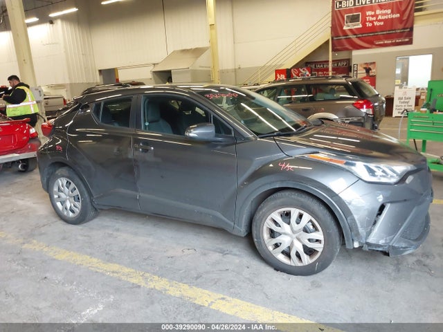Toyota C-HR LE 2021 NMTKHMBX7MR138848 Image 13