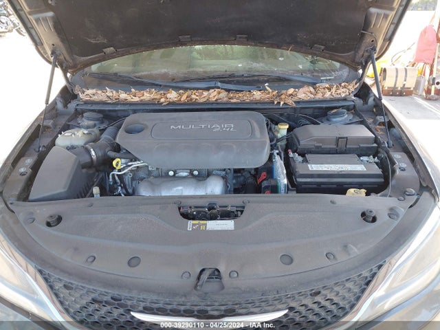 Chrysler 200 C 2015 1C3CCCCB0FN710812 Image 10