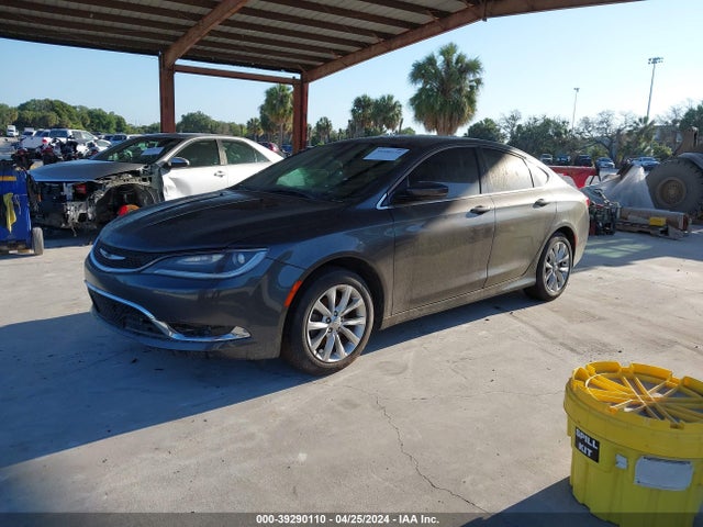 Chrysler 200 C 2015 1C3CCCCB0FN710812 Image 2