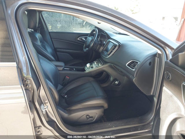 Chrysler 200 C 2015 1C3CCCCB0FN710812 Image 5