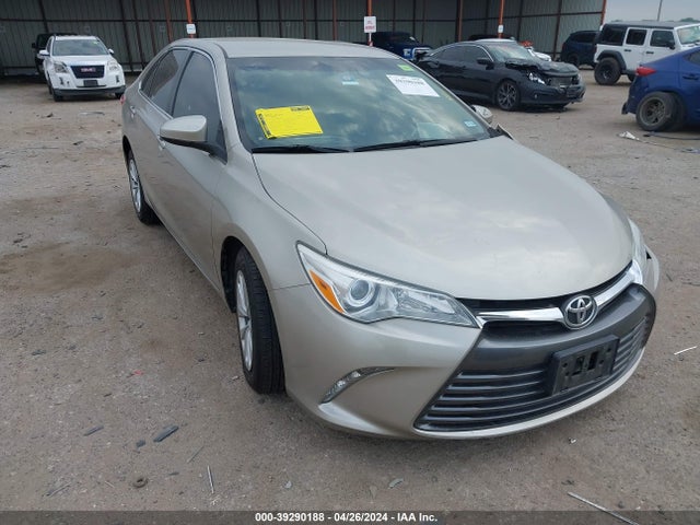 Toyota CAMRY LE 2016 4T4BF1FK3GR532627 Image 1
