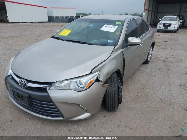 Toyota CAMRY LE 2016 4T4BF1FK3GR532627 Image 2
