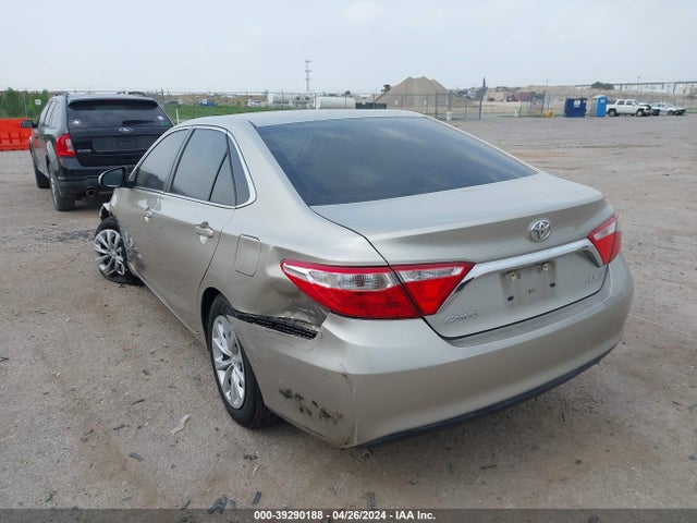 Toyota CAMRY LE 2016 4T4BF1FK3GR532627 Image 3