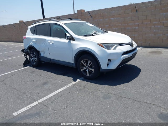 2018 2T3WFREV8JW462062 main image