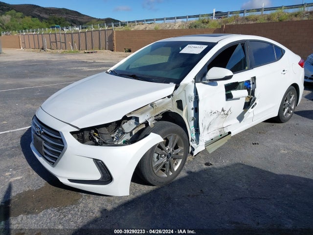 Hyundai Elantra Value Edition 2018 5NPD84LF1JH274233 Image 2