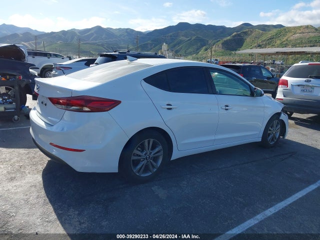 Hyundai Elantra Value Edition 2018 5NPD84LF1JH274233 Image 4