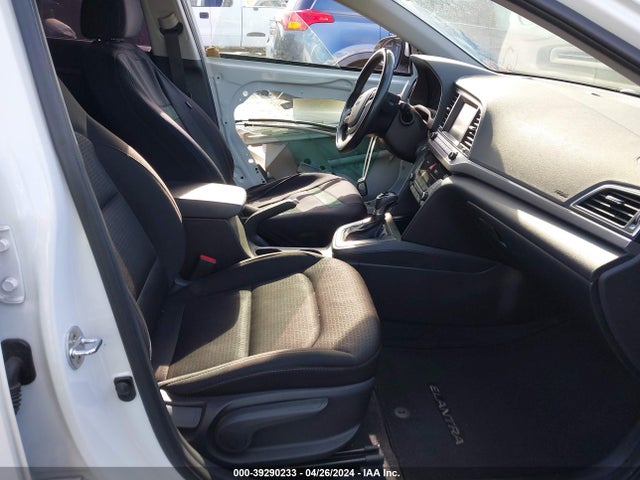 Hyundai Elantra Value Edition 2018 5NPD84LF1JH274233 Image 5
