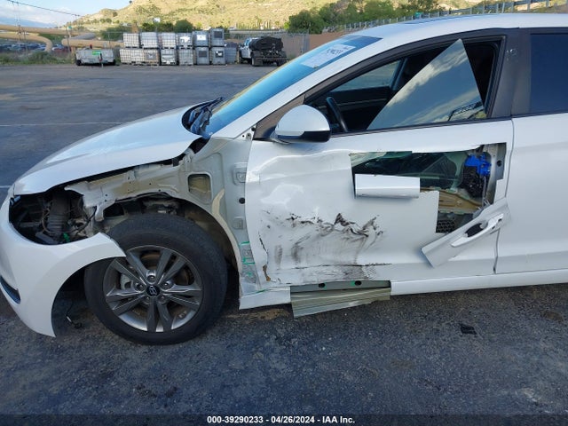 Hyundai Elantra Value Edition 2018 5NPD84LF1JH274233 Image 6