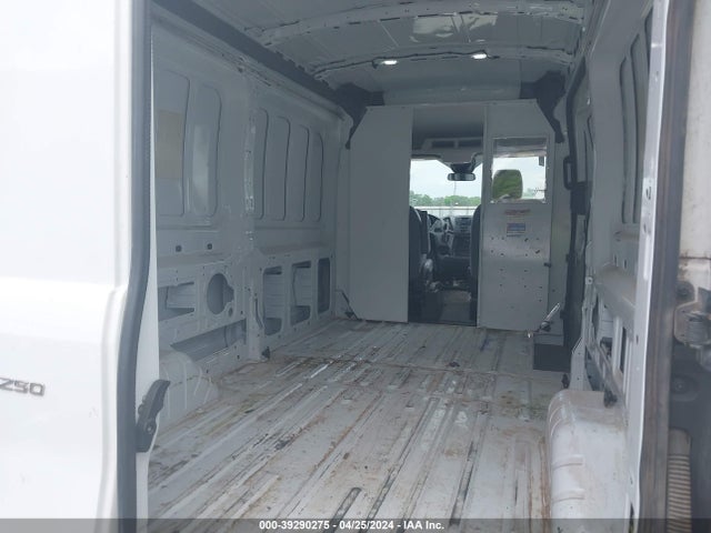 Ford Transit-250 2018 1FTYR2CM5JKA95566 Image 8