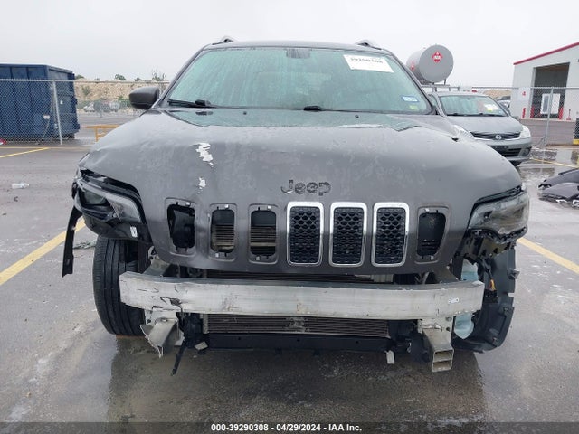 1C4PJLLNXKD147541 Jeep Cherokee Latitude Plus Fwd