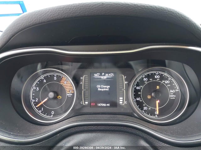 1C4PJLLNXKD147541 Jeep Cherokee Latitude Plus Fwd